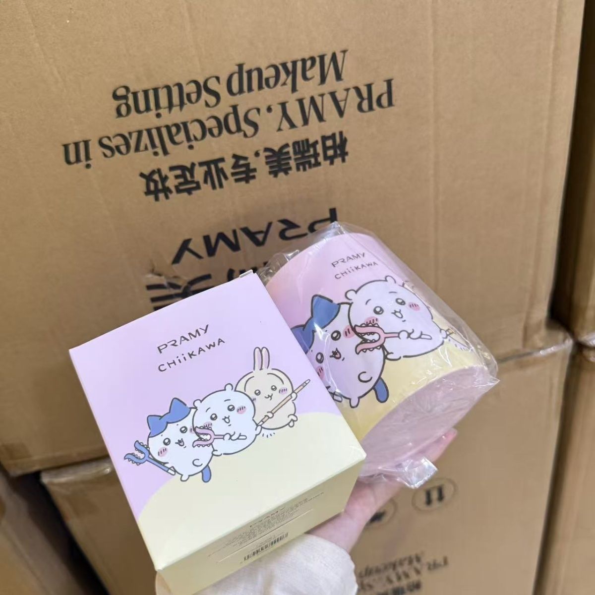 チイカワコラボ メイクブラシホルダー ペンコンテナ かわいい - Pen Holder Organizer のレビューと価格